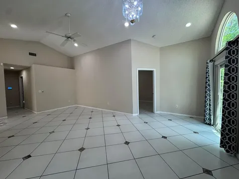 1038 W Jasmine Lane North Lauderdale FL 33068