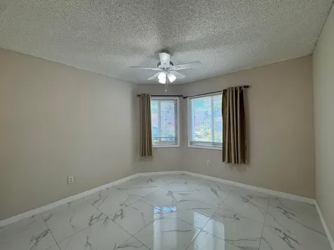 1038 W Jasmine Lane North Lauderdale FL 33068
