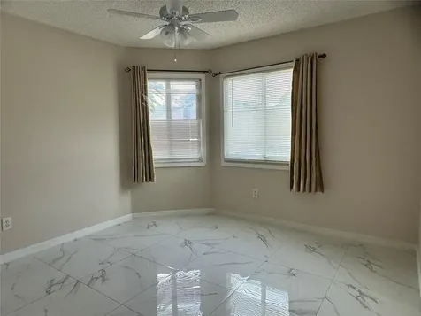 1038 W Jasmine Lane North Lauderdale FL 33068