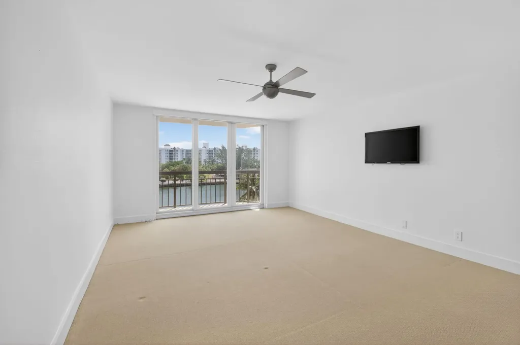901 E Camino Boca Raton FL 33432