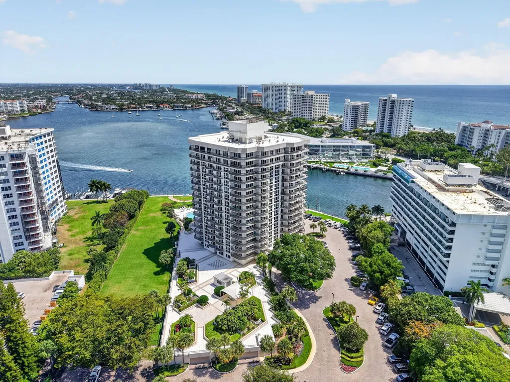 901 E Camino Boca Raton FL 33432