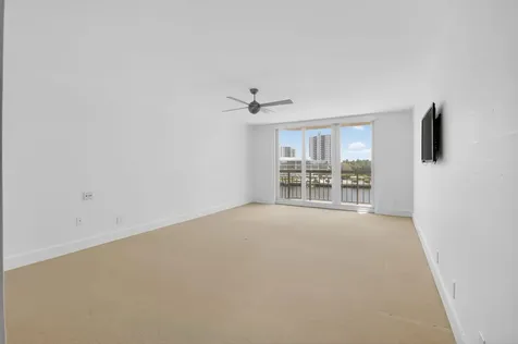 901 E Camino Boca Raton FL 33432