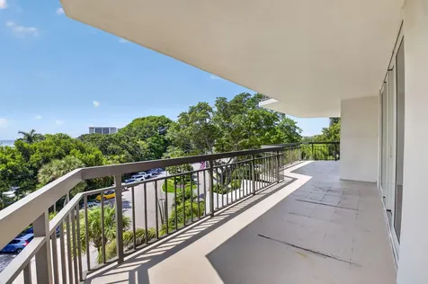 901 E Camino Boca Raton FL 33432