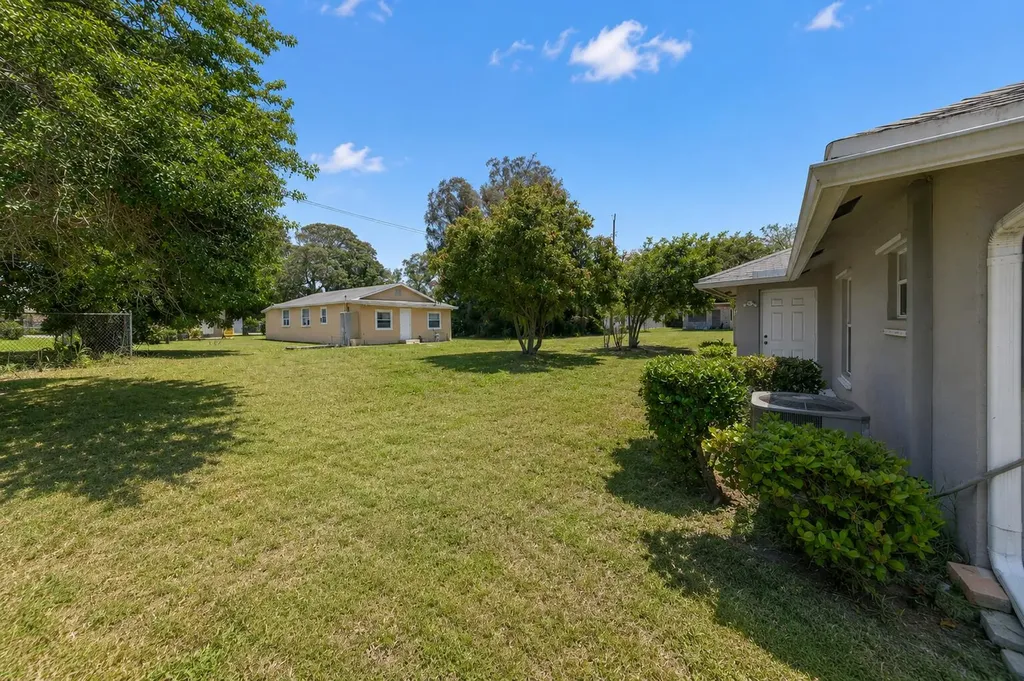 351 NW 8th Avenue Delray Beach FL 33444