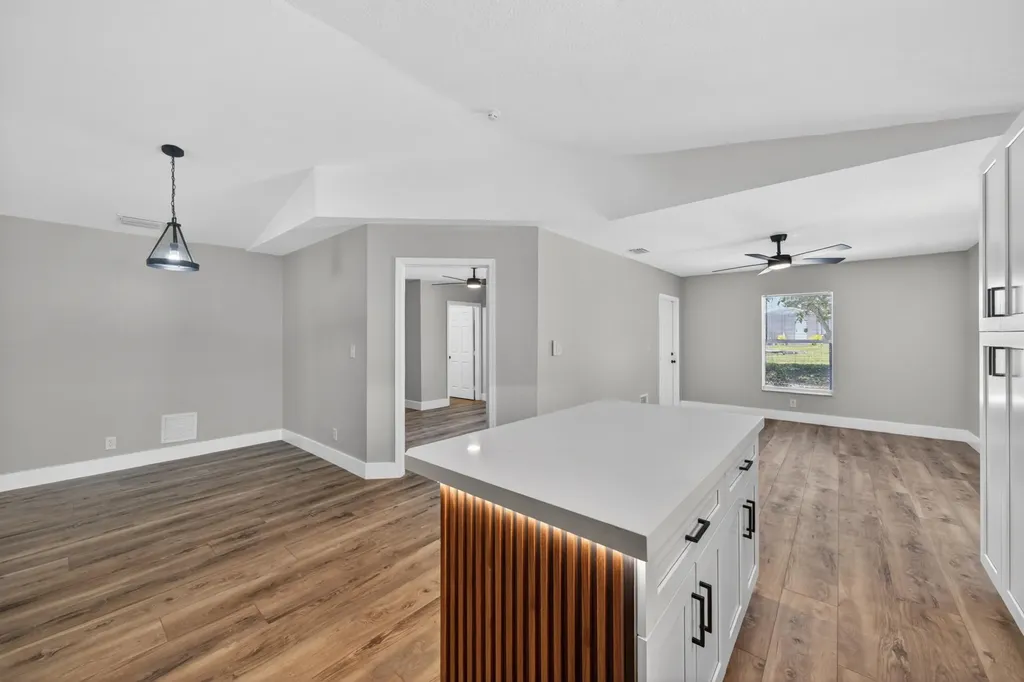 351 NW 8th Avenue Delray Beach FL 33444