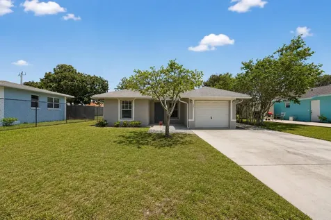 351 NW 8th Avenue Delray Beach FL 33444