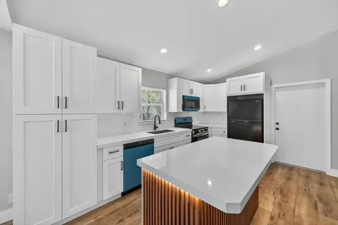 351 NW 8th Avenue Delray Beach FL 33444