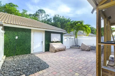 8070 Murano Circle Palm Beach Gardens FL 33418