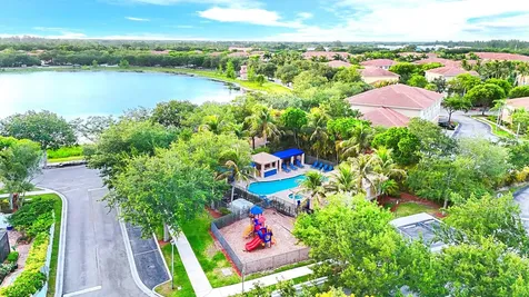 8070 Murano Circle Palm Beach Gardens FL 33418