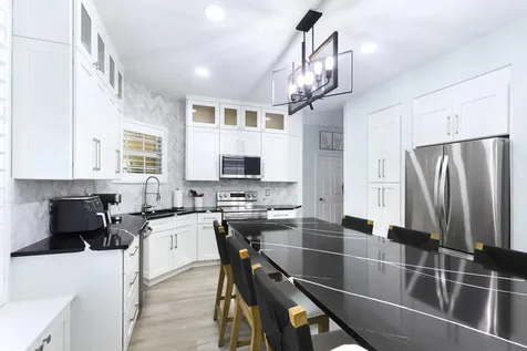 8070 Murano Circle Palm Beach Gardens FL 33418