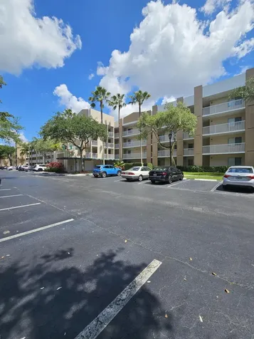 9537 Weldon Circle Tamarac FL 33321