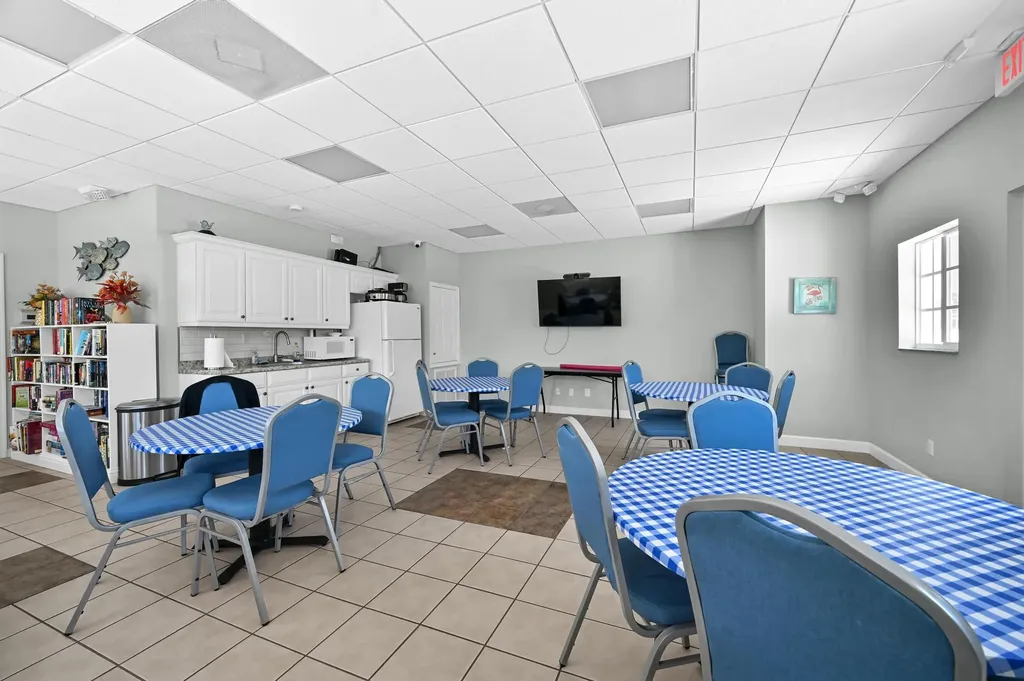 568 7th Square Vero Beach FL 32962