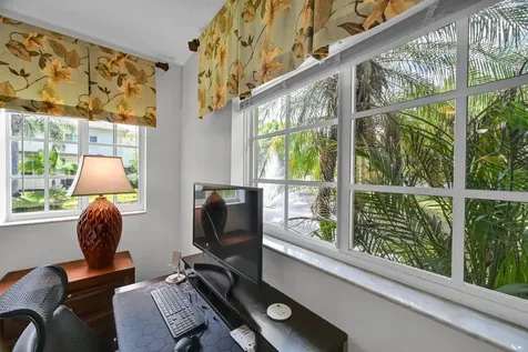 568 7th Square Vero Beach FL 32962