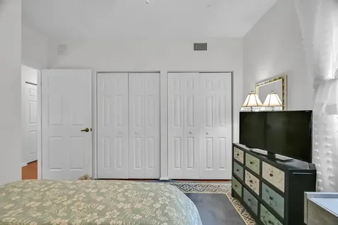 568 7th Square Vero Beach FL 32962
