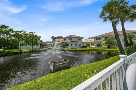 568 7th Square Vero Beach FL 32962