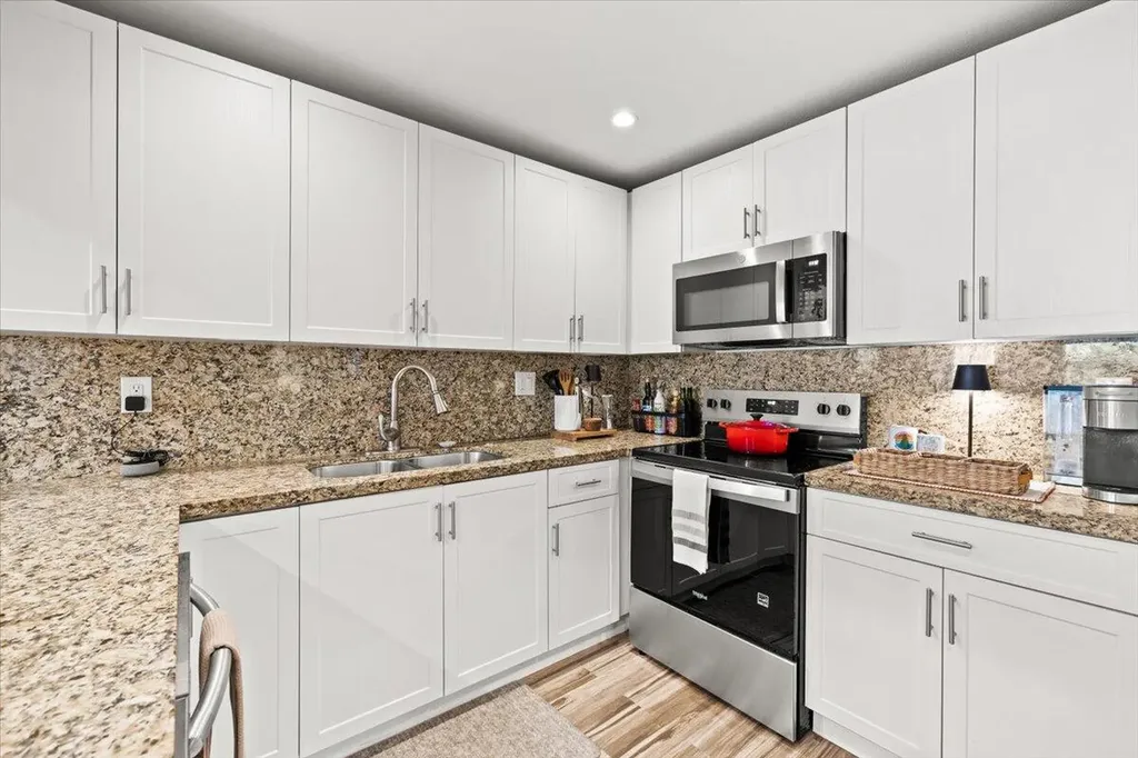 1421 NW 7th Terrace Fort Lauderdale FL 33311