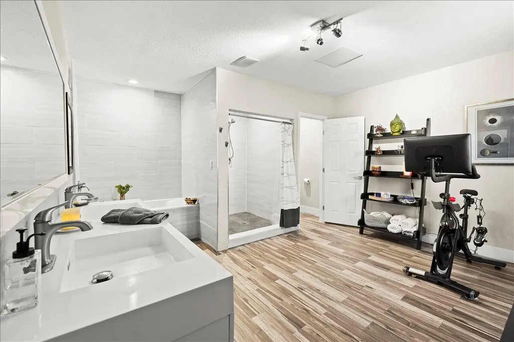 1421 NW 7th Terrace Fort Lauderdale FL 33311