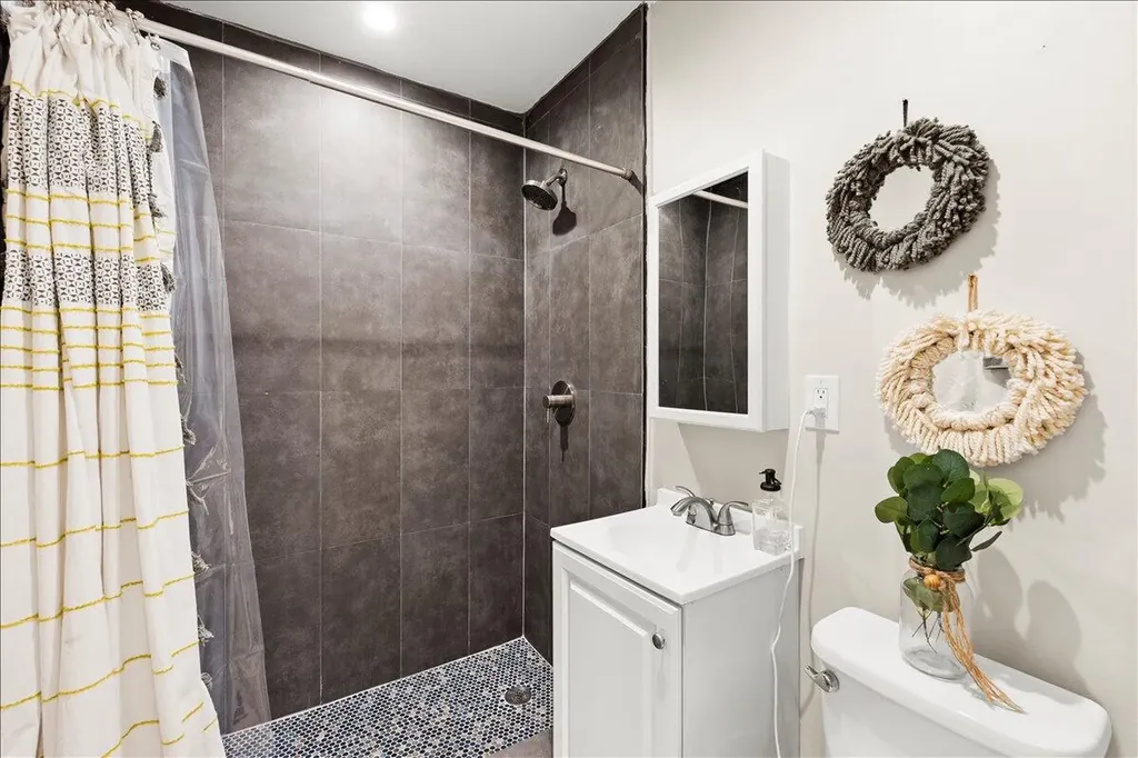 1421 NW 7th Terrace Fort Lauderdale FL 33311