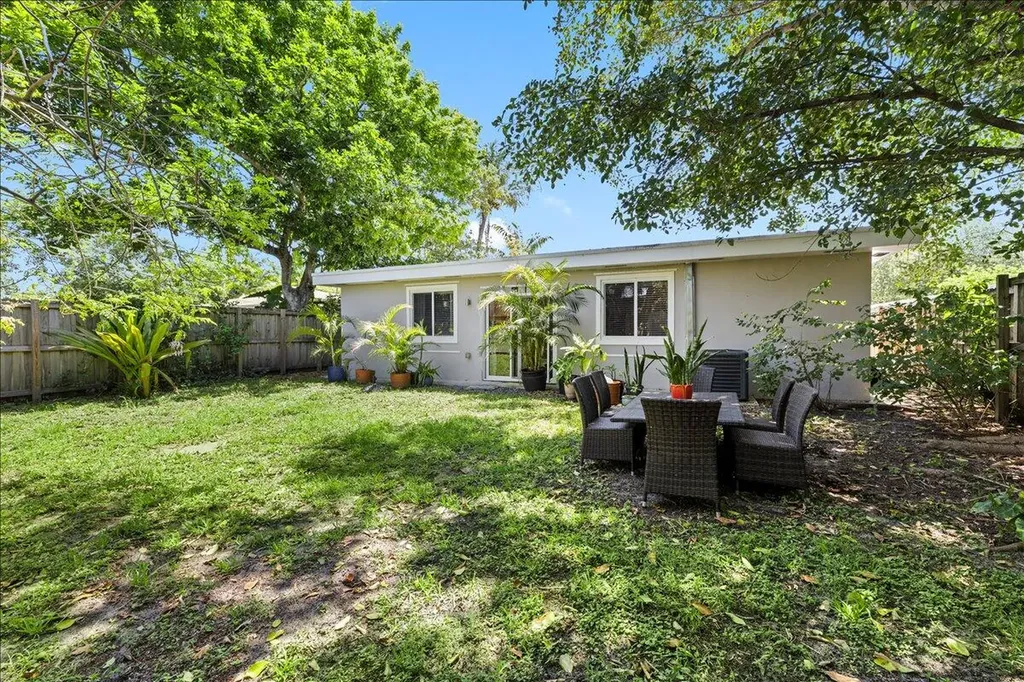 1421 NW 7th Terrace Fort Lauderdale FL 33311