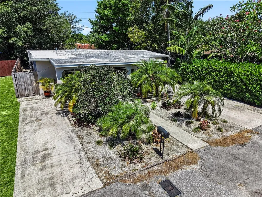 1421 NW 7th Terrace Fort Lauderdale FL 33311