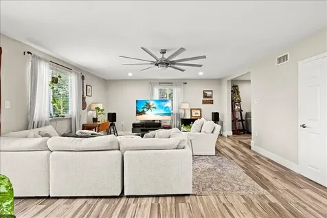1421 NW 7th Terrace Fort Lauderdale FL 33311