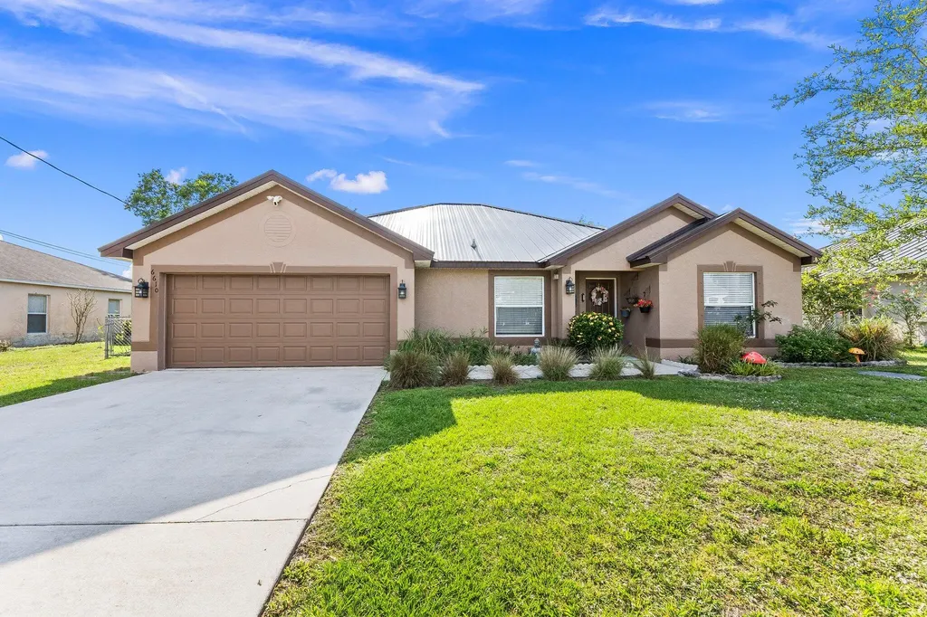 6610 NW Omega Road Port St Lucie FL 34983