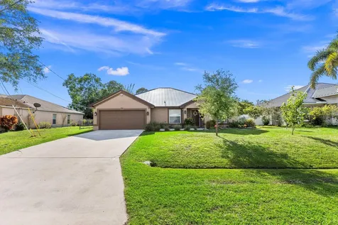 6610 NW Omega Road Port St Lucie FL 34983