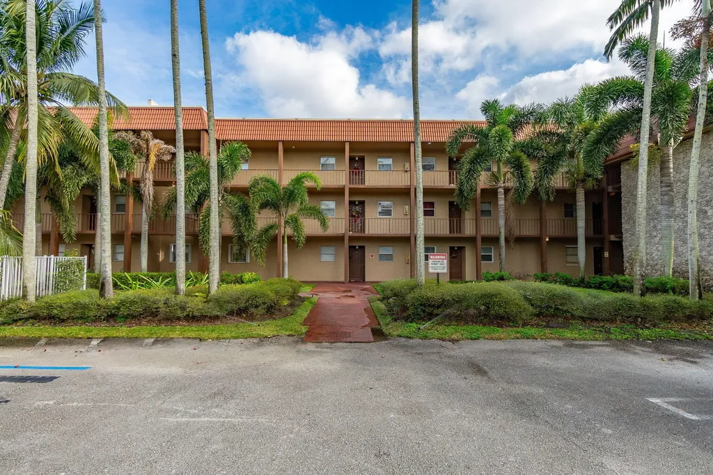 120 Sparrow Drive Royal Palm Beach FL 33411