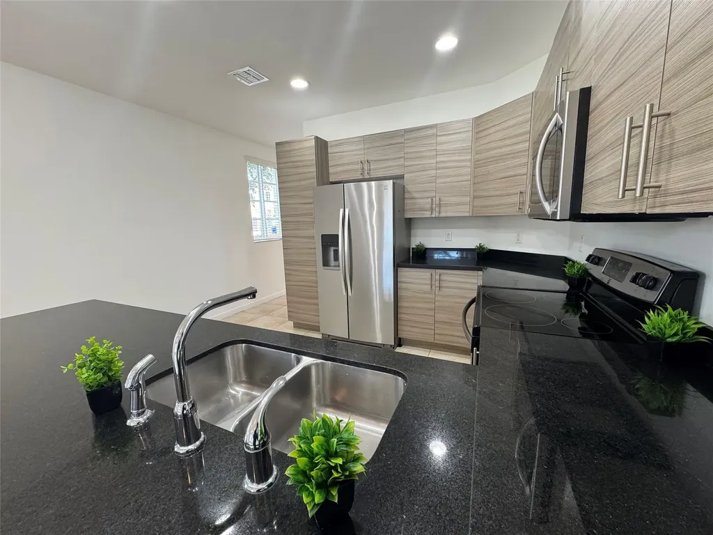 2675 SW 81st Terrace Miramar FL 33025