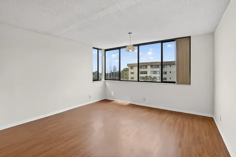 8030 Hampton Boulevard North Lauderdale FL 33068