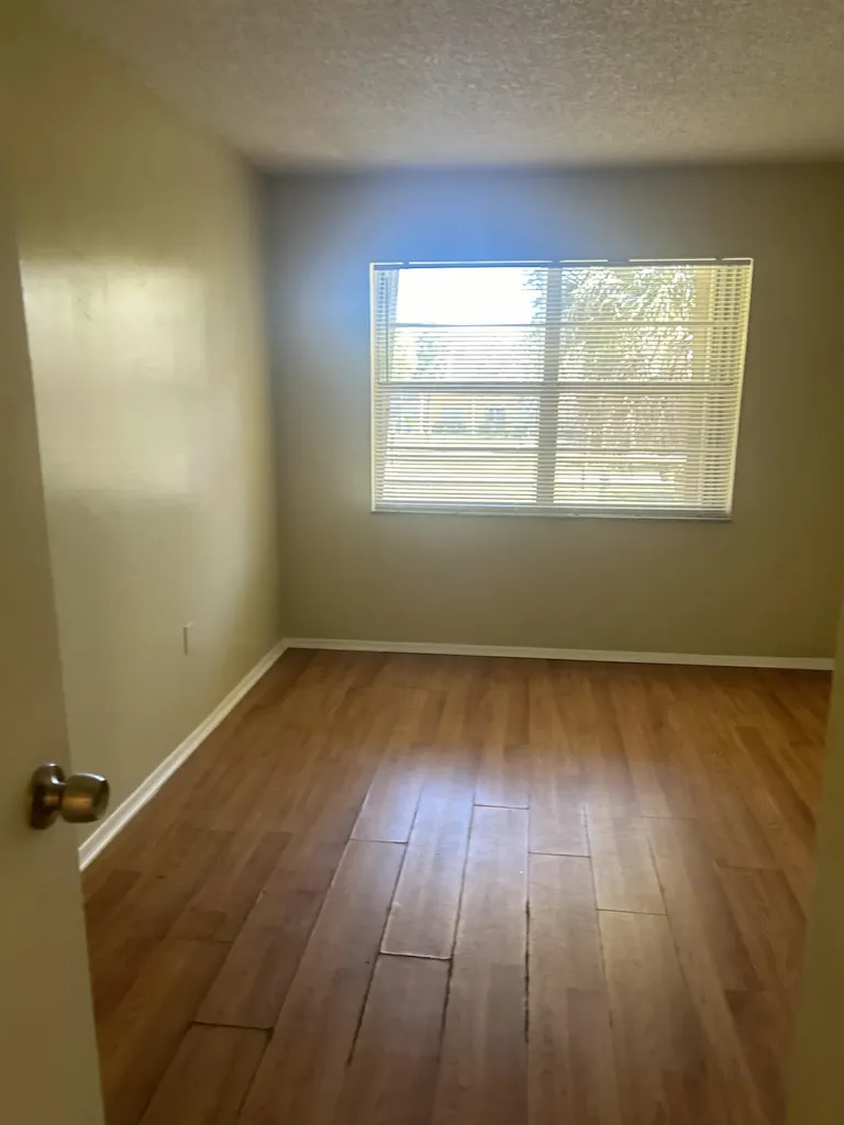 4304 NW 9th Deerfield Beach FL 33064