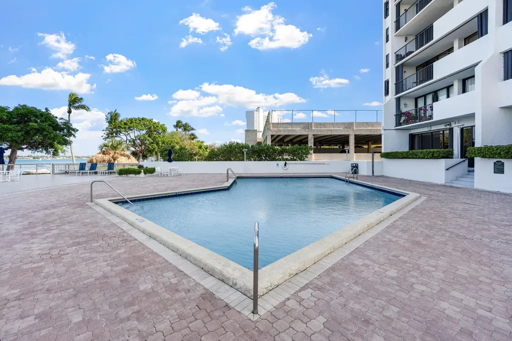 5600 N Flagler Drive West Palm Beach FL 33407