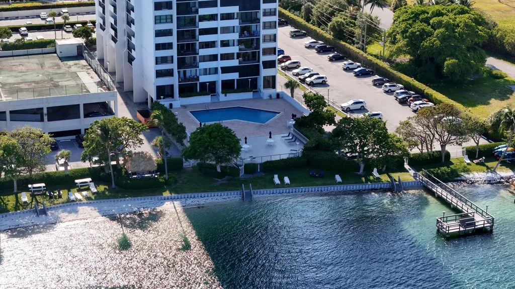 5600 N Flagler Drive West Palm Beach FL 33407