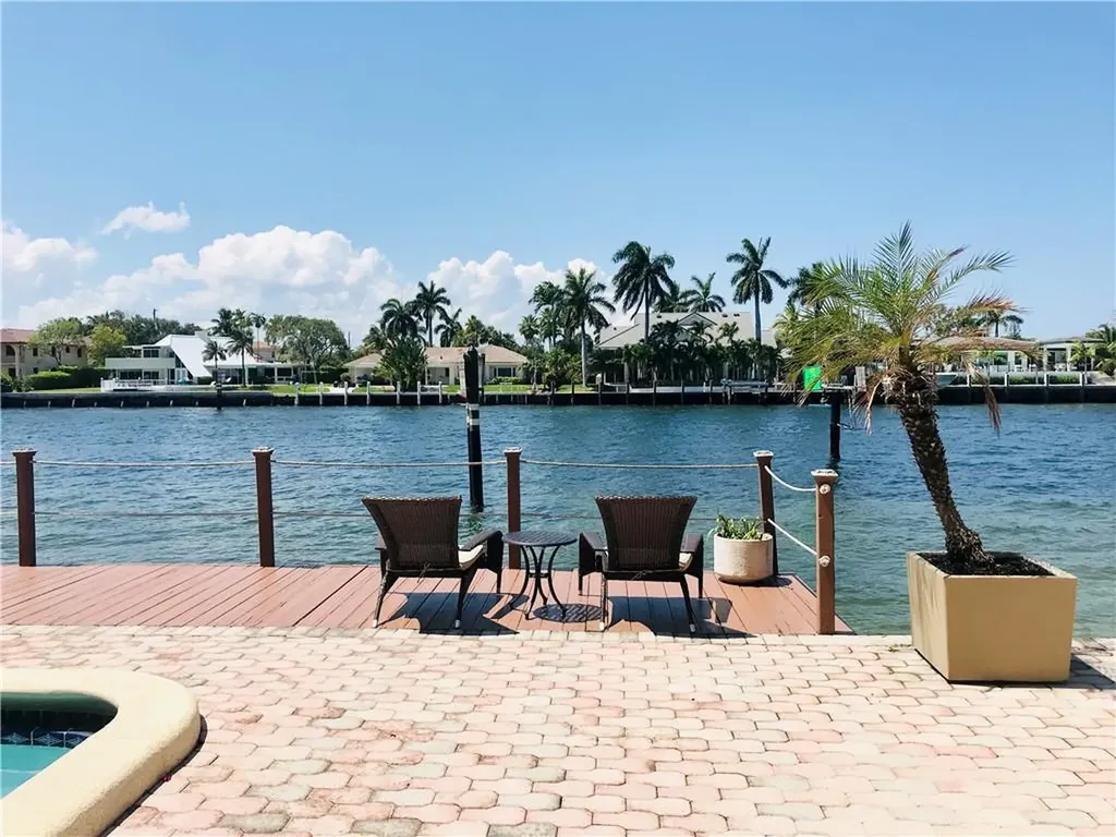 2611 N Riverside Drive Pompano Beach FL 33062