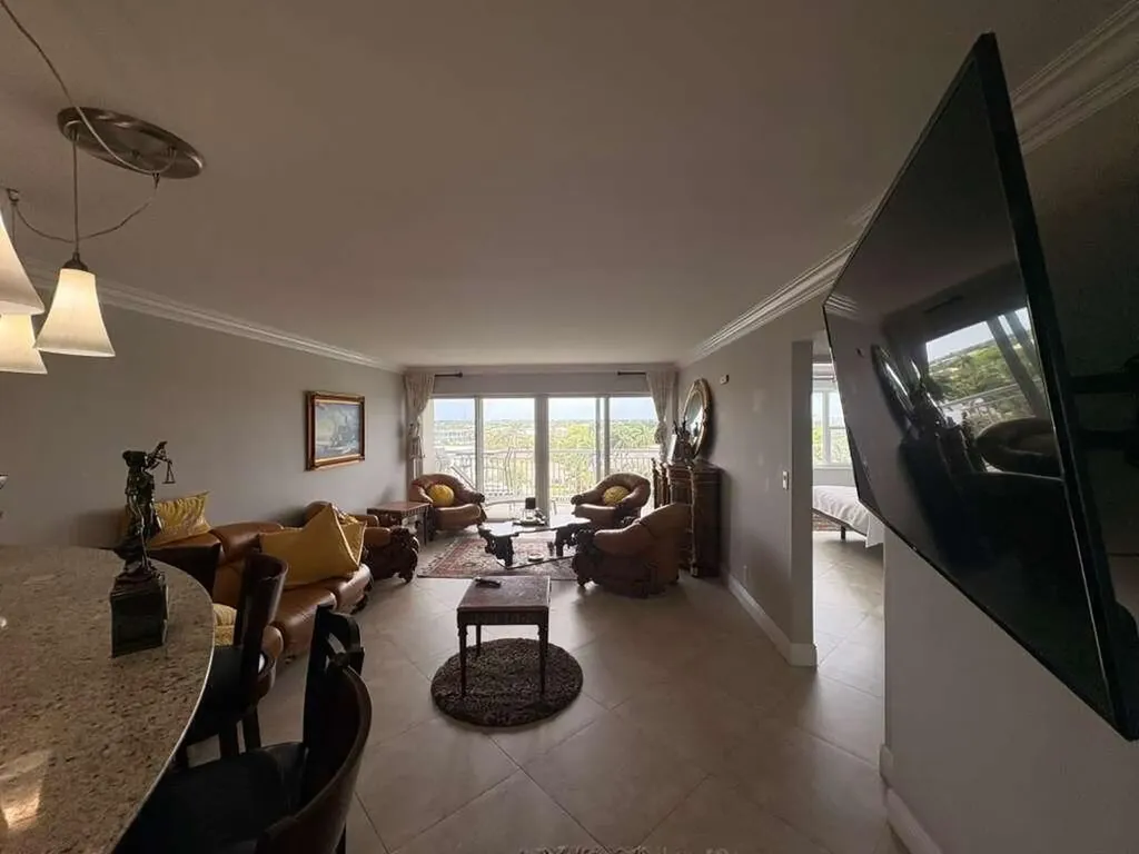2611 N Riverside Drive Pompano Beach FL 33062