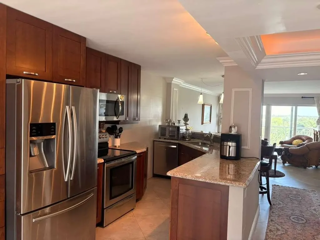 2611 N Riverside Drive Pompano Beach FL 33062