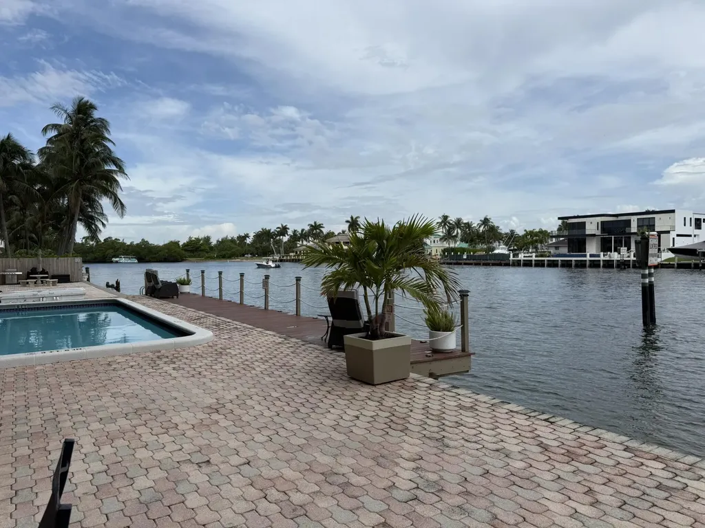 2611 N Riverside Drive Pompano Beach FL 33062