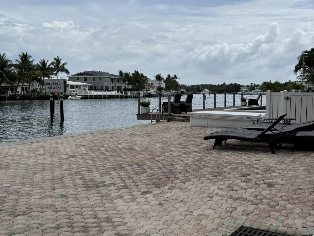 2611 N Riverside Drive Pompano Beach FL 33062
