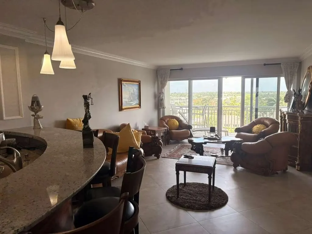 2611 N Riverside Drive Pompano Beach FL 33062