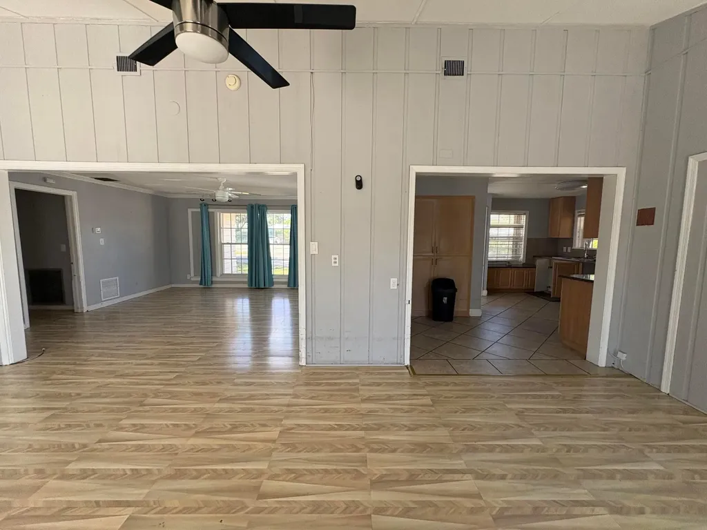 202 Palm Court Delray Beach FL 33444