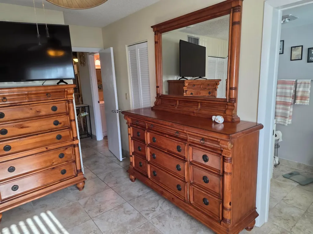 808 SE 7th Street Deerfield Beach FL 33441