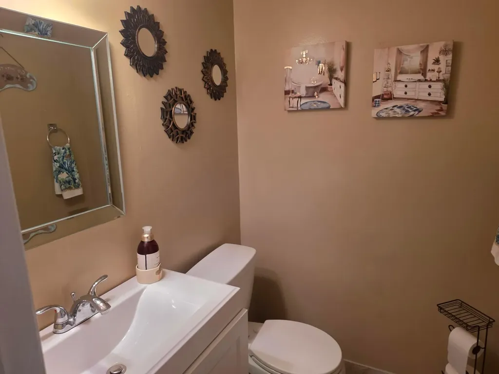 808 SE 7th Street Deerfield Beach FL 33441
