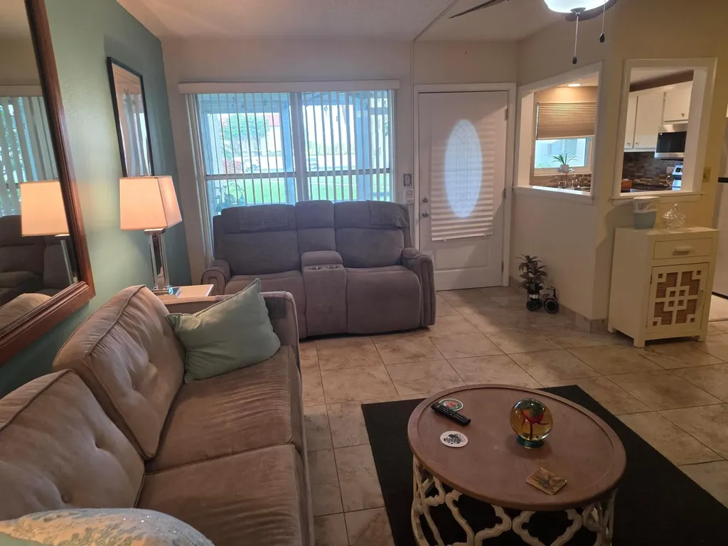 808 SE 7th Street Deerfield Beach FL 33441