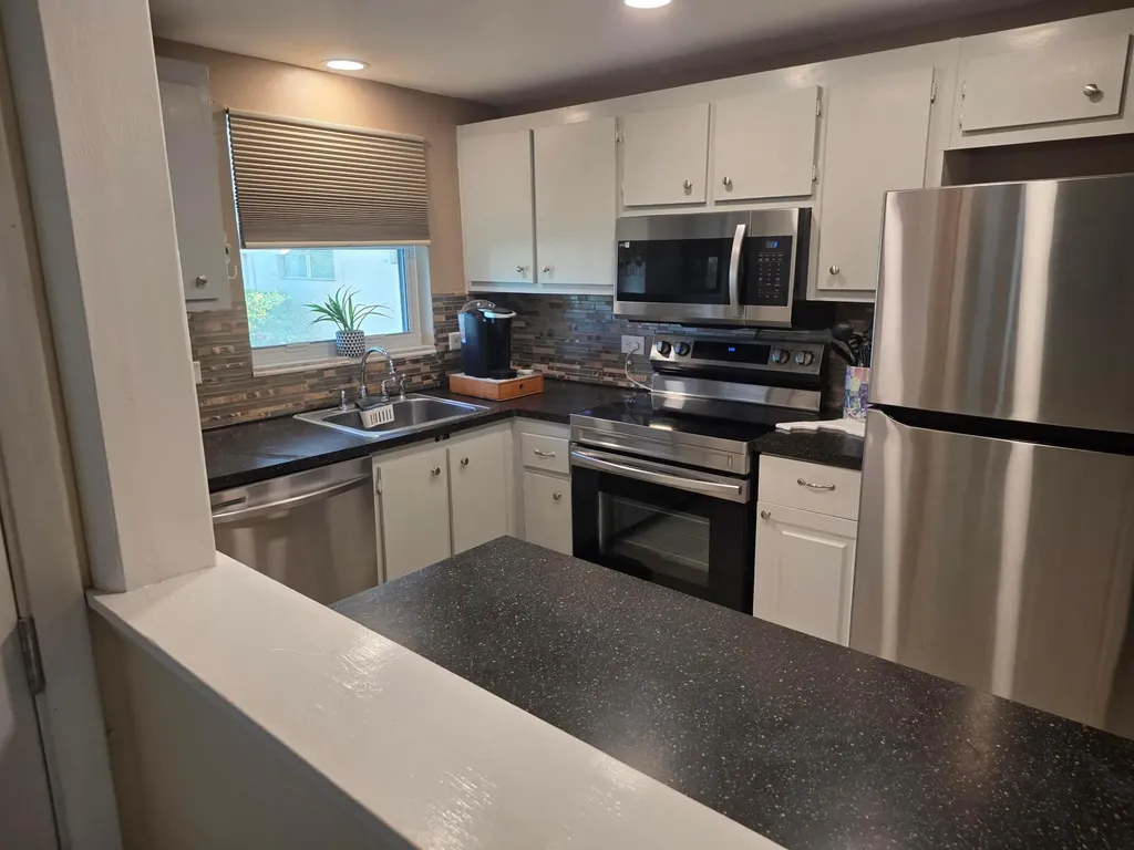 808 SE 7th Street Deerfield Beach FL 33441