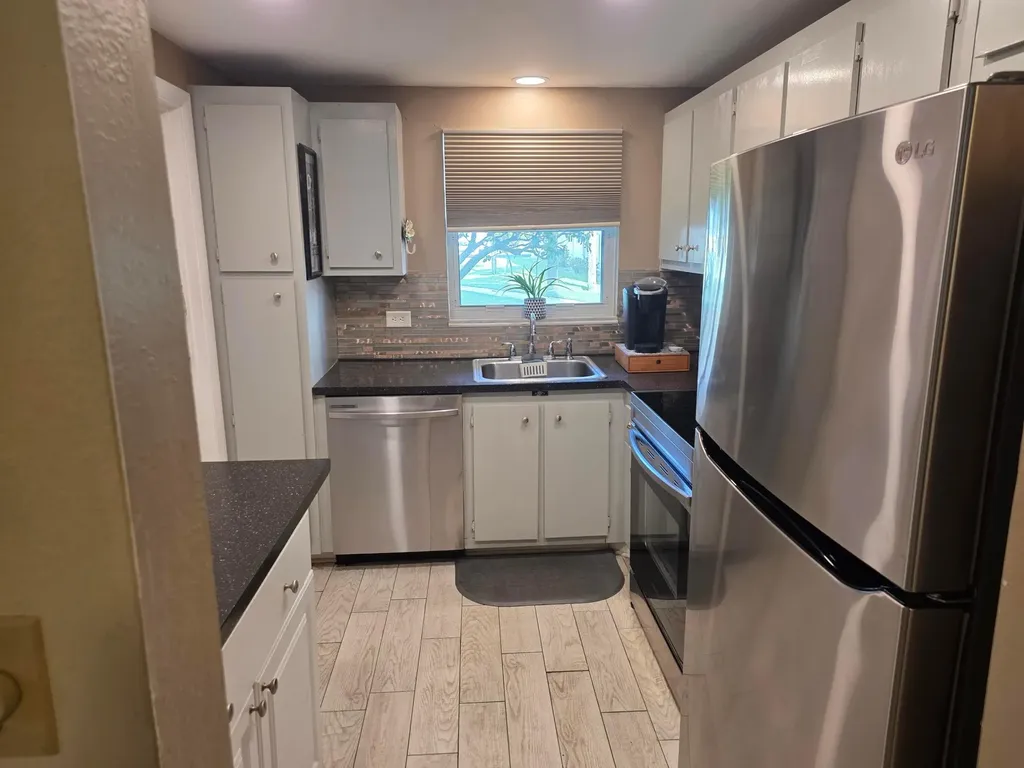 808 SE 7th Street Deerfield Beach FL 33441