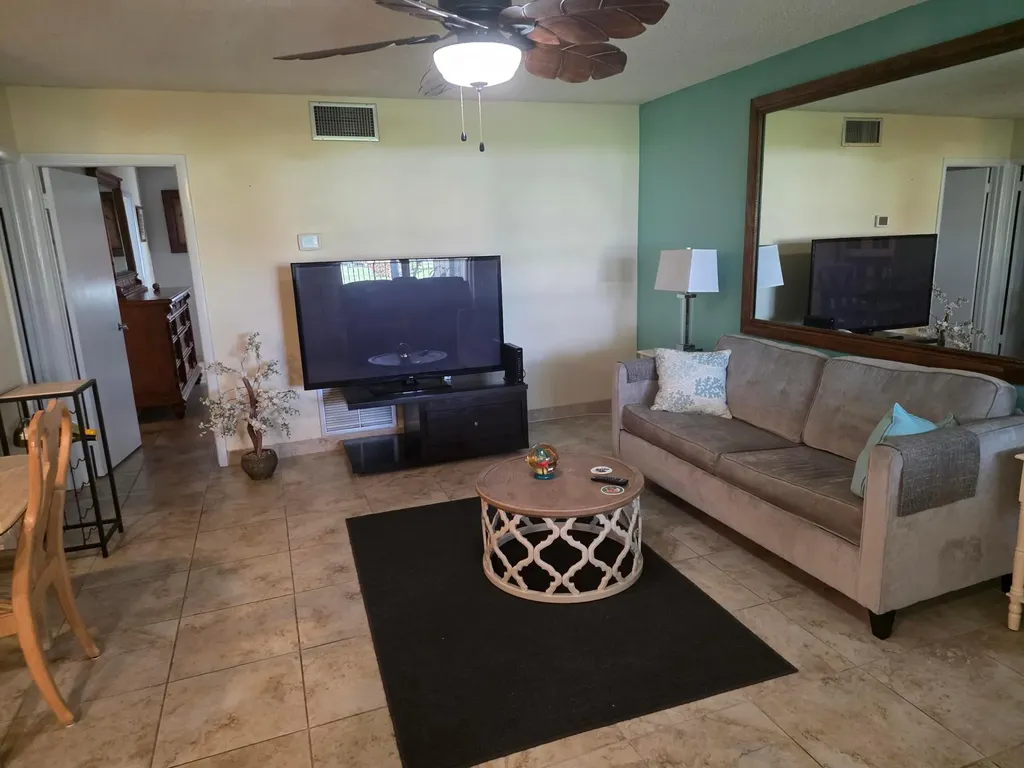 808 SE 7th Street Deerfield Beach FL 33441