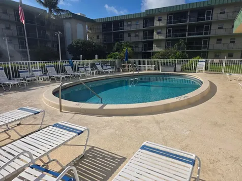 808 SE 7th Street Deerfield Beach FL 33441
