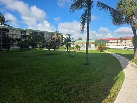 808 SE 7th Street Deerfield Beach FL 33441