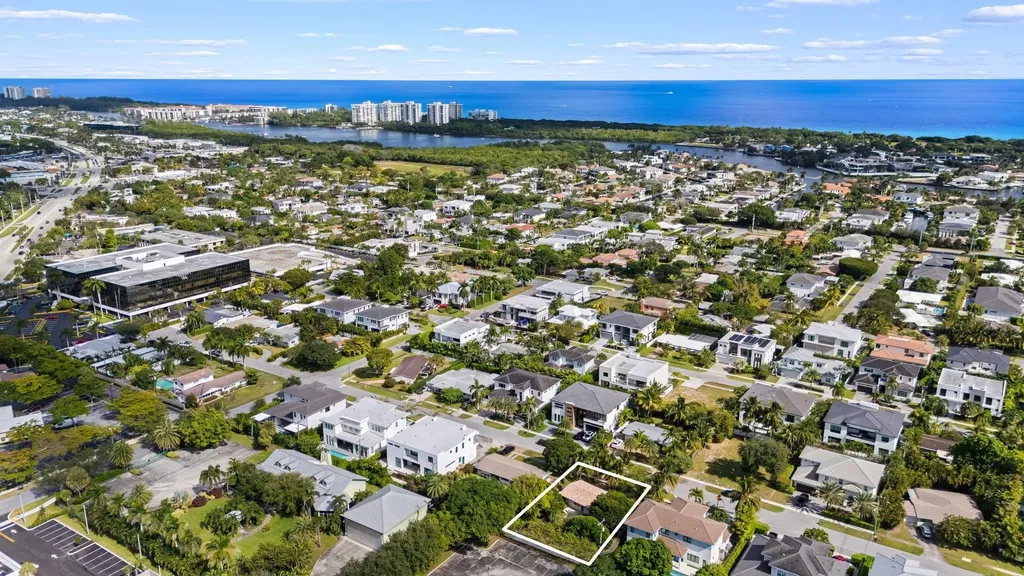 1001 NE 2nd Terrace Boca Raton FL 33432