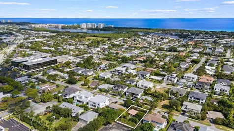 1001 NE 2nd Terrace Boca Raton FL 33432